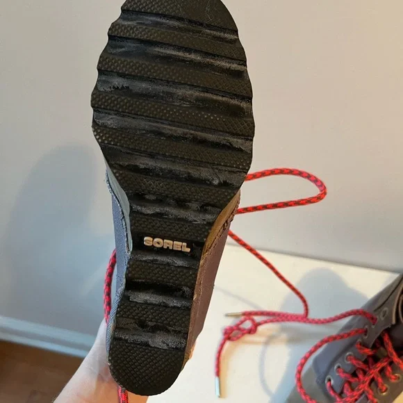 Brown Leather Boots with Pink Laces - Picture 8 of 9